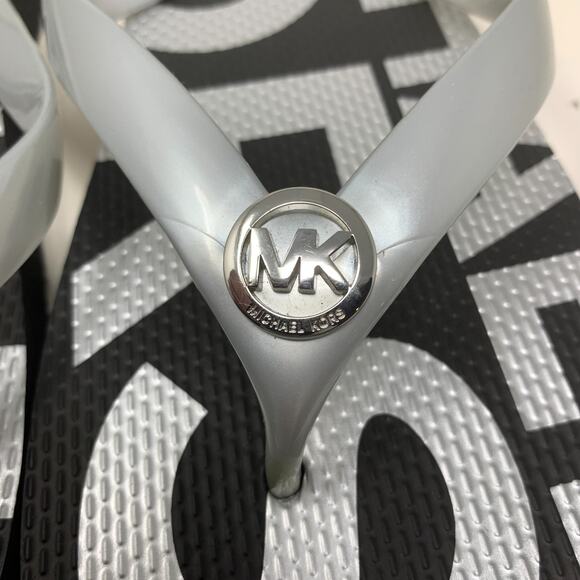 NEW Michael Kors Jet Set Sz 11 Black/Silver Logo PVC Flip Flops Thong Sandals - Picture 4 of 6